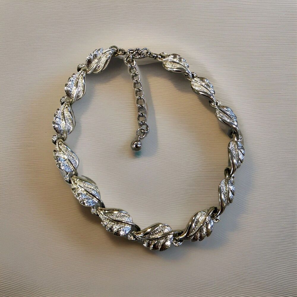 Vintage Coro Silver Tone Leaf Link Choker Necklace Signed DES PAT PEND 13.5" MCM